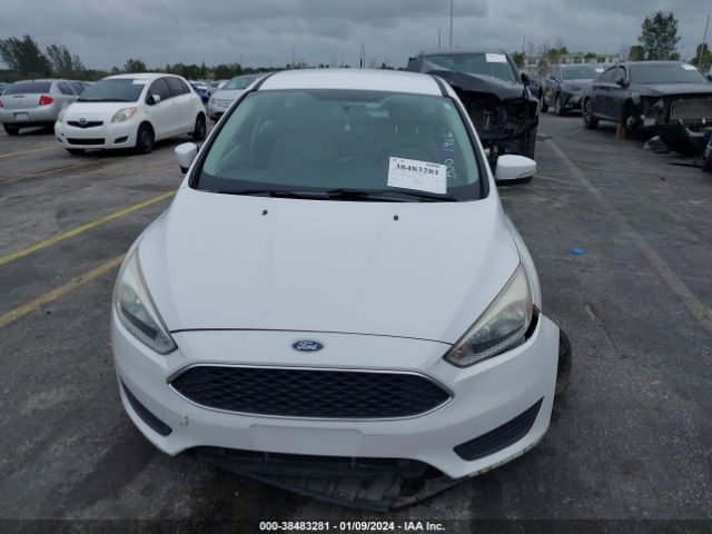 1FADP3K24GL301916 Ford FOCUS SE