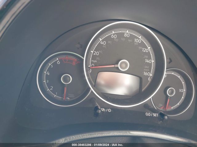 3VW517AT7HM815810 Volkswagen Beetle