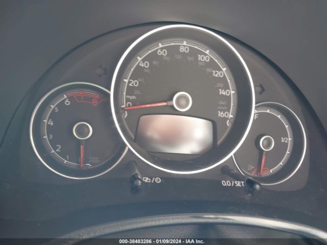 3VW517AT7HM815810 Volkswagen Beetle