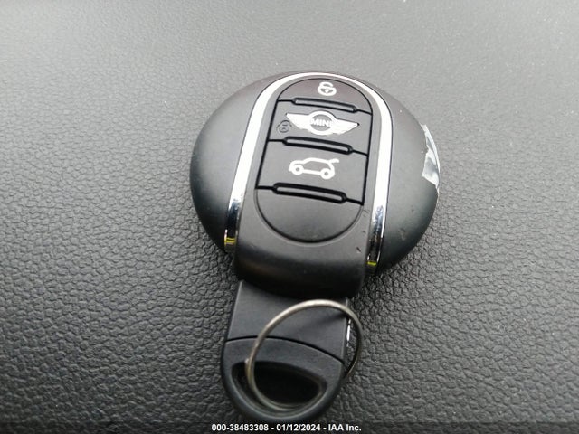 2017 MINI CONVERTIBLE WMWWG9C3XH3C81394 Photo 10