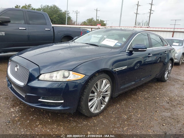 2011 JAGUAR XJ SAJWA2GE3BMV05659 Photo 1