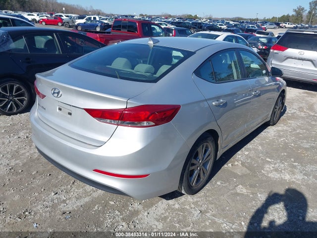 2018 HYUNDAI ELANTRA SEL VIN: 5NPD84LFXJH374962