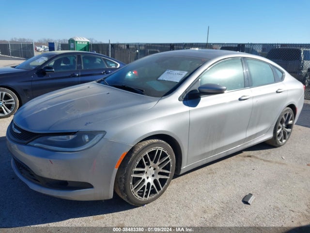 Chrysler 200 S 2015 1C3CCCBGXFN613341 Image 2