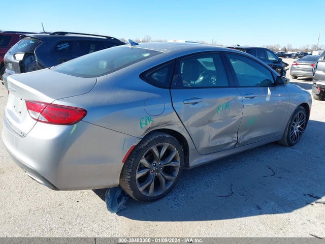 Chrysler 200 S 2015 1C3CCCBGXFN613341 Image 4