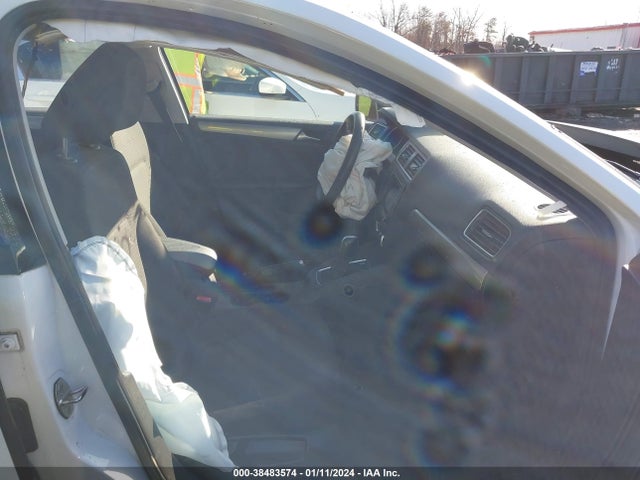 3VWD67AJ3GM250790 Volkswagen Jetta 1.4t Se