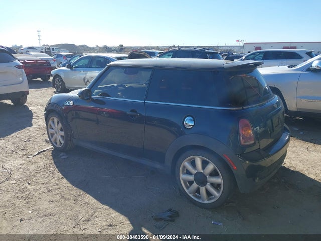 2008 MINI COOPER S WMWMF73578TT92675 Photo 2