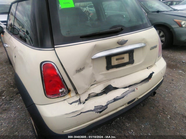 2006 MINI COOPER WMWRC33536TJ79243 Photo 5