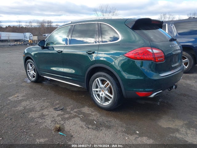 2013 PORSCHE CAYENNE WP1AF2A22DLA43871 Photo 2