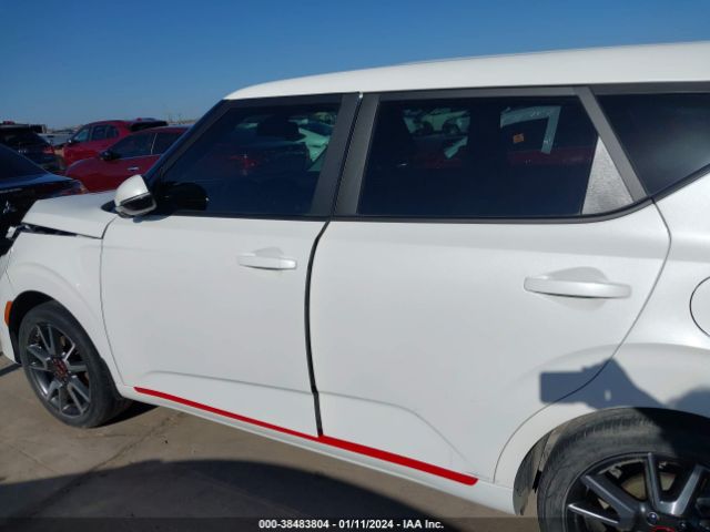 KNDJ63AU9M7137375 KIA Soul Gt-line