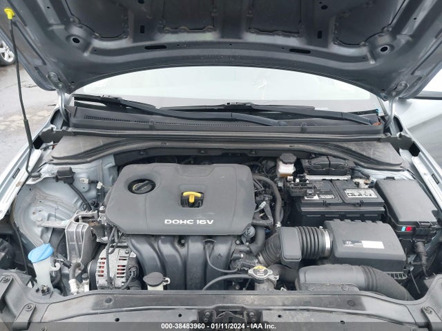 Hyundai ELANTRA SE 2017 5NPD74LF8HH164079 Image 10
