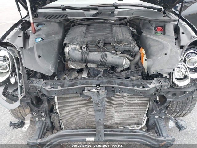 2017 PORSCHE CAYENNE WP1AA2A23HKA90286 Photo 9