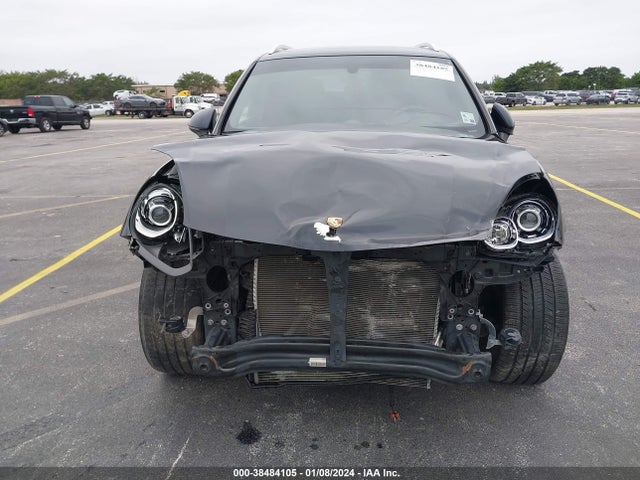 2017 PORSCHE CAYENNE WP1AA2A23HKA90286 Photo 5