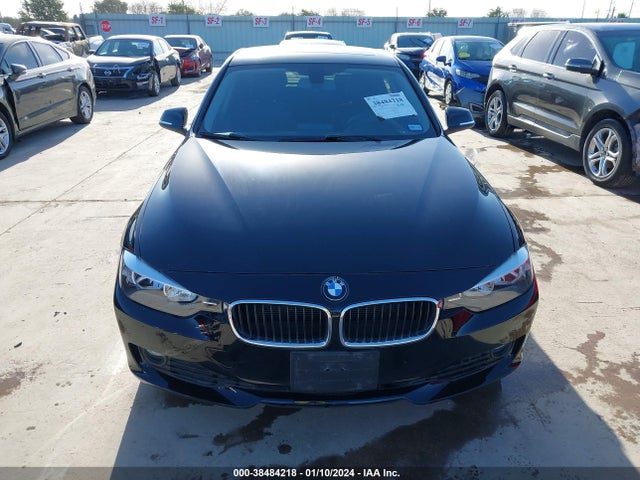 BMW 320i Xdrive 2015 WBA3C3G56FNT51253 Image 13