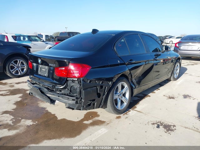 BMW 320i Xdrive 2015 WBA3C3G56FNT51253 Image 4