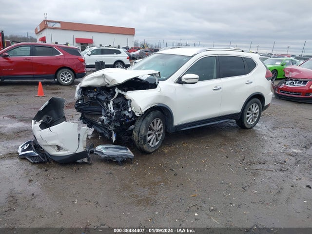 Nissan ROGUE SV 2018 JN8AT2MT8JW452955 Image 2
