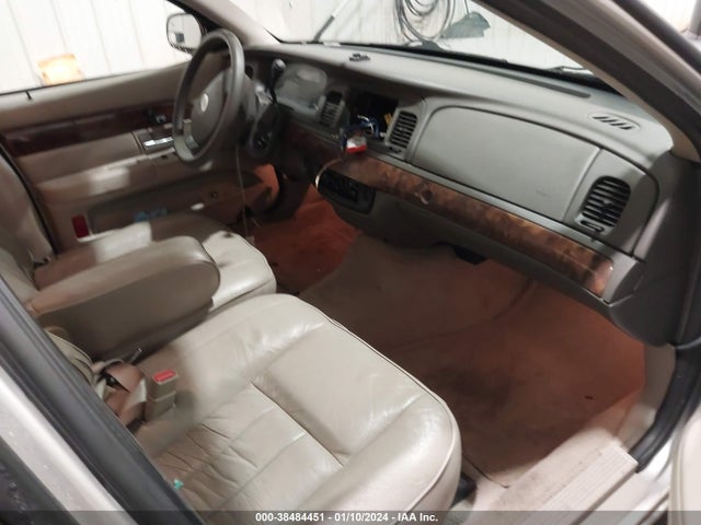 2008 MERCURY GRAND MARQUIS GS VIN: 2MEFM74V98X644038