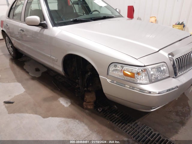 2008 MERCURY GRAND MARQUIS GS VIN: 2MEFM74V98X644038