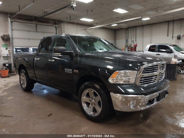 RAM 1500 Big Horn Quad Cab 4x4 6'4 Box 2018 1C6RR7GT3JS153698 main image