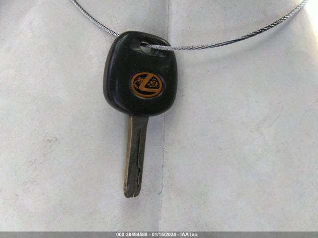 Aukcja sprzedaży 2002 Lexus Is 300 Base W/5-speed Auto, vin: JTHBD192X20063082, numer aukcji: 38484588