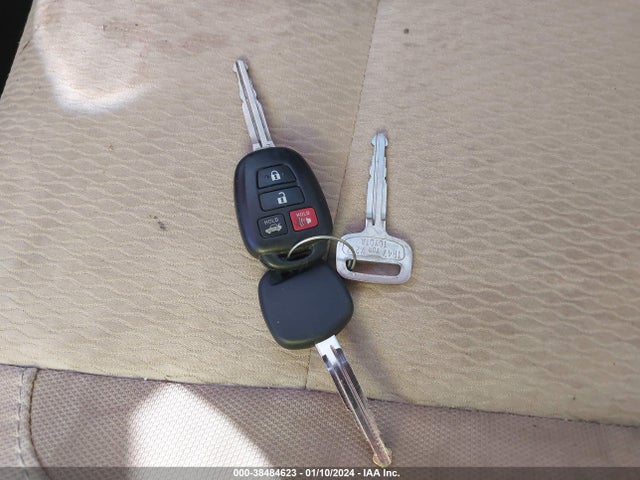 Toyota COROLLA LE 2018 2T1BURHEXJC992219 Image 11