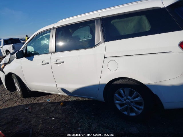 2018 KIA SEDONA LX VIN: KNDMB5C18J6349158