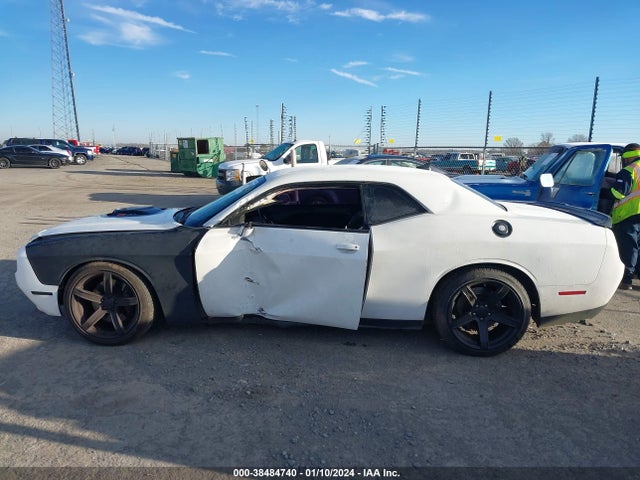Dodge Challenger 392 Hemi Scat Pack Shaker 2017 2C3CDZFJXHH536018 Image 14