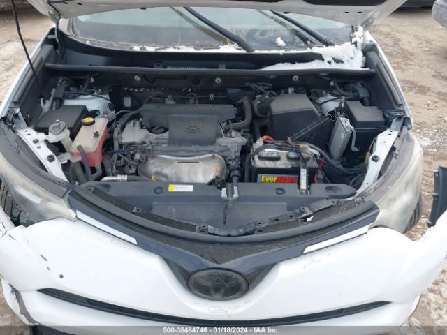 2T3BFREV5HW542735 Toyota RAV4 LE