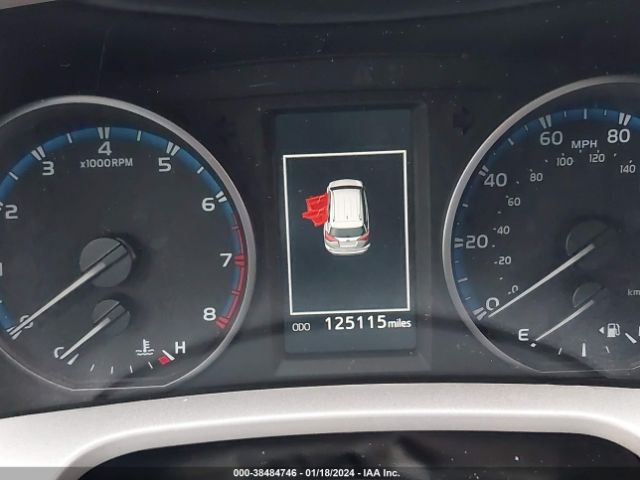 2T3BFREV5HW542735 Toyota RAV4 LE