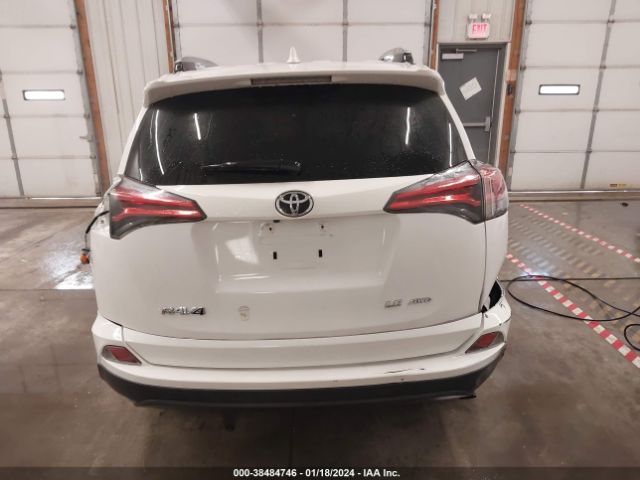 2T3BFREV5HW542735 Toyota RAV4 LE