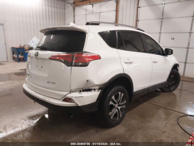 2T3BFREV5HW542735 Toyota RAV4 LE