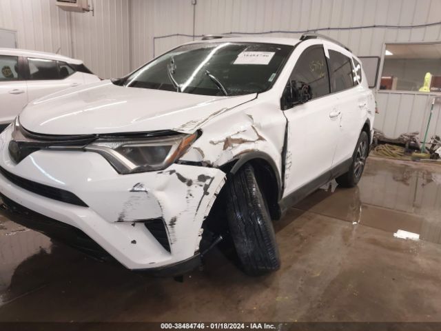 2T3BFREV5HW542735 Toyota RAV4 LE