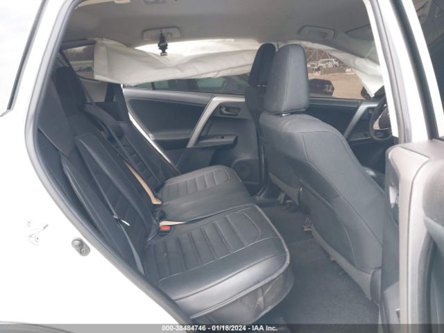 2T3BFREV5HW542735 Toyota RAV4 LE