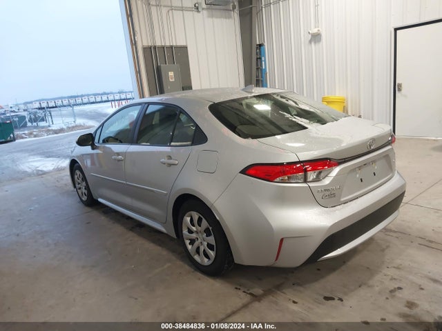 Toyota COROLLA LE 2022 JTDEPMAE8N3013295 Image 3