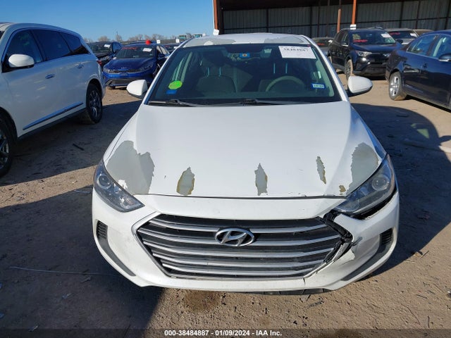 2018 HYUNDAI ELANTRA SEL VIN: 5NPD84LF6JH235069
