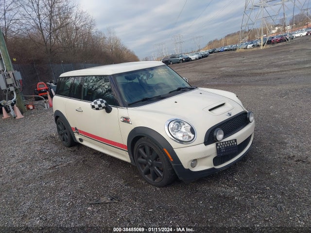 2010 MINI COOPER S CLUBMAN WMWMM3C56ATP76242 Photo 0