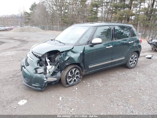 2014 FIAT 500L ZFBCFACH2EZ021988 Photo 1