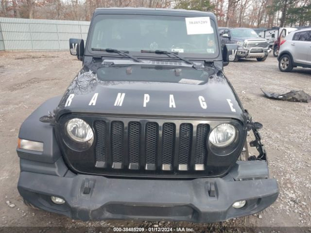 1C4HJXDG7JW264850 Jeep Wrangler Unlimited Sport 4x4