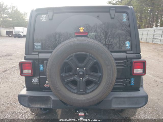 1C4HJXDG7JW264850 Jeep Wrangler Unlimited Sport 4x4