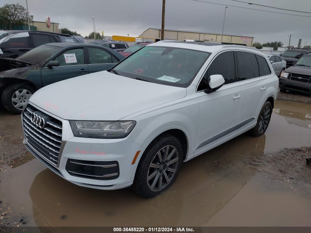 Audi Q7 3.0t Premium 2017 WA1LAAF78HD010388 Image 2