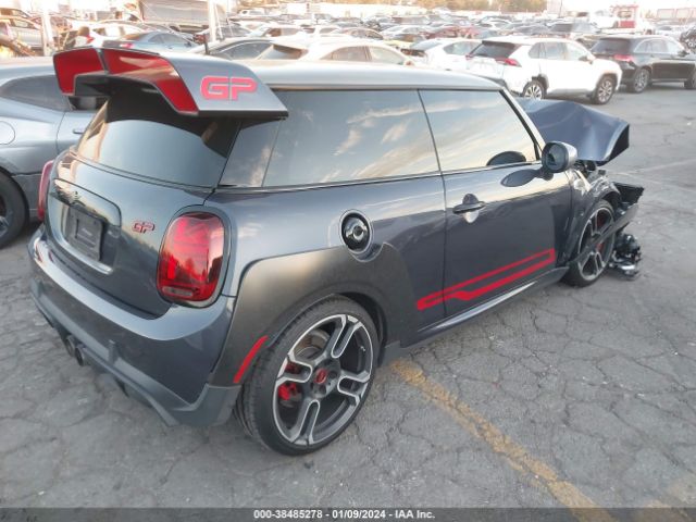 2021 MINI JOHN COOPER WORKS GP WMWXX9C08M2N19718 Photo 3