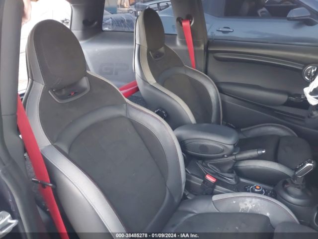 2021 MINI JOHN COOPER WORKS GP WMWXX9C08M2N19718 Photo 7