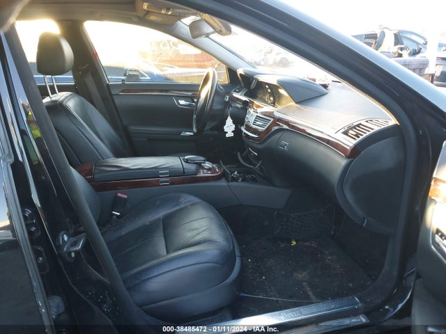 2007 MERCEDES-BENZ S 550 VIN: WDDNG71X67A079254