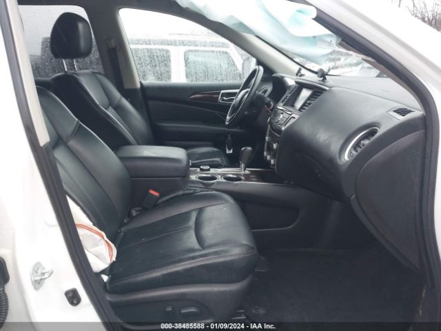 5N1AR2MM5GC612735 Nissan Pathfinder Sl