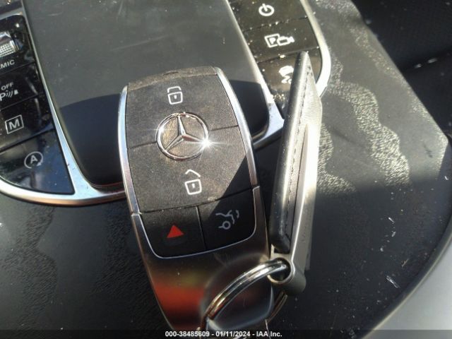 W1N0G8DBXNG109806 Mercedes-Benz Glc 300 Suv