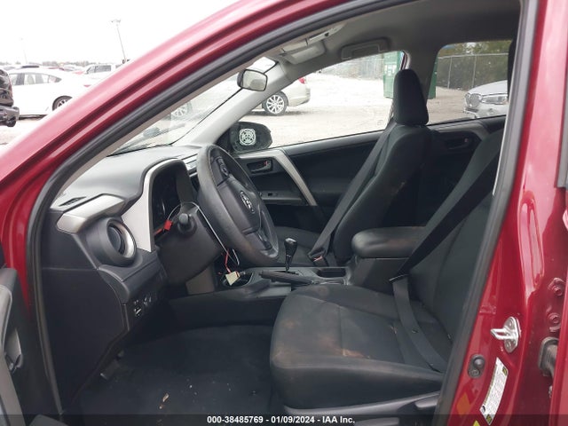 2018 TOYOTA RAV4 LE VIN: 2T3ZFREV1JW453409