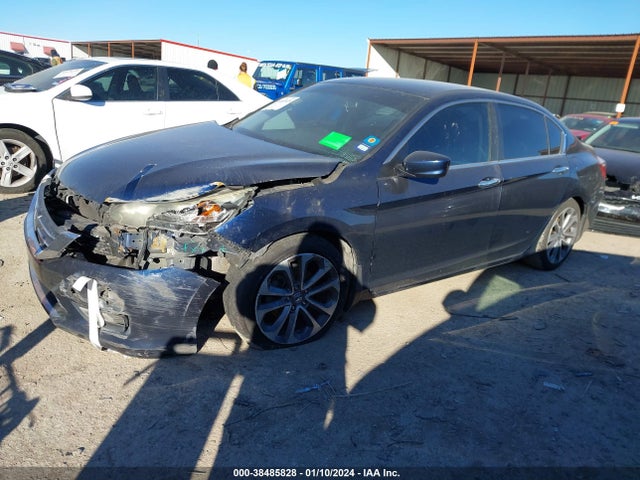 Honda Accord Sport 2015 1HGCR2F52FA010471 Image 2