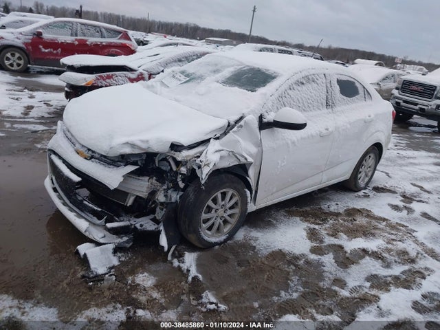 Chevrolet Sonic Lt Auto 2017 1G1JD5SH3H4102799 Image 2