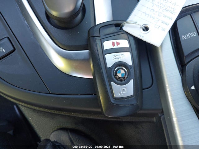 BMW 320i 2017 WBA8E1G54HNU13935 Image 11