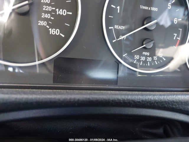 BMW 320i 2017 WBA8E1G54HNU13935 Image 16