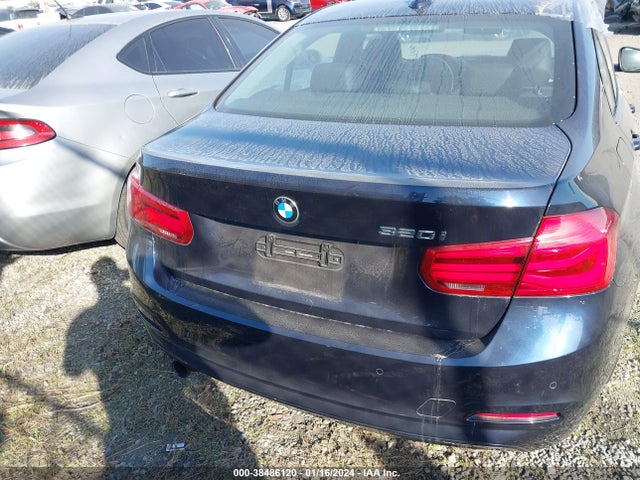 BMW 320i 2017 WBA8E1G54HNU13935 Image 17